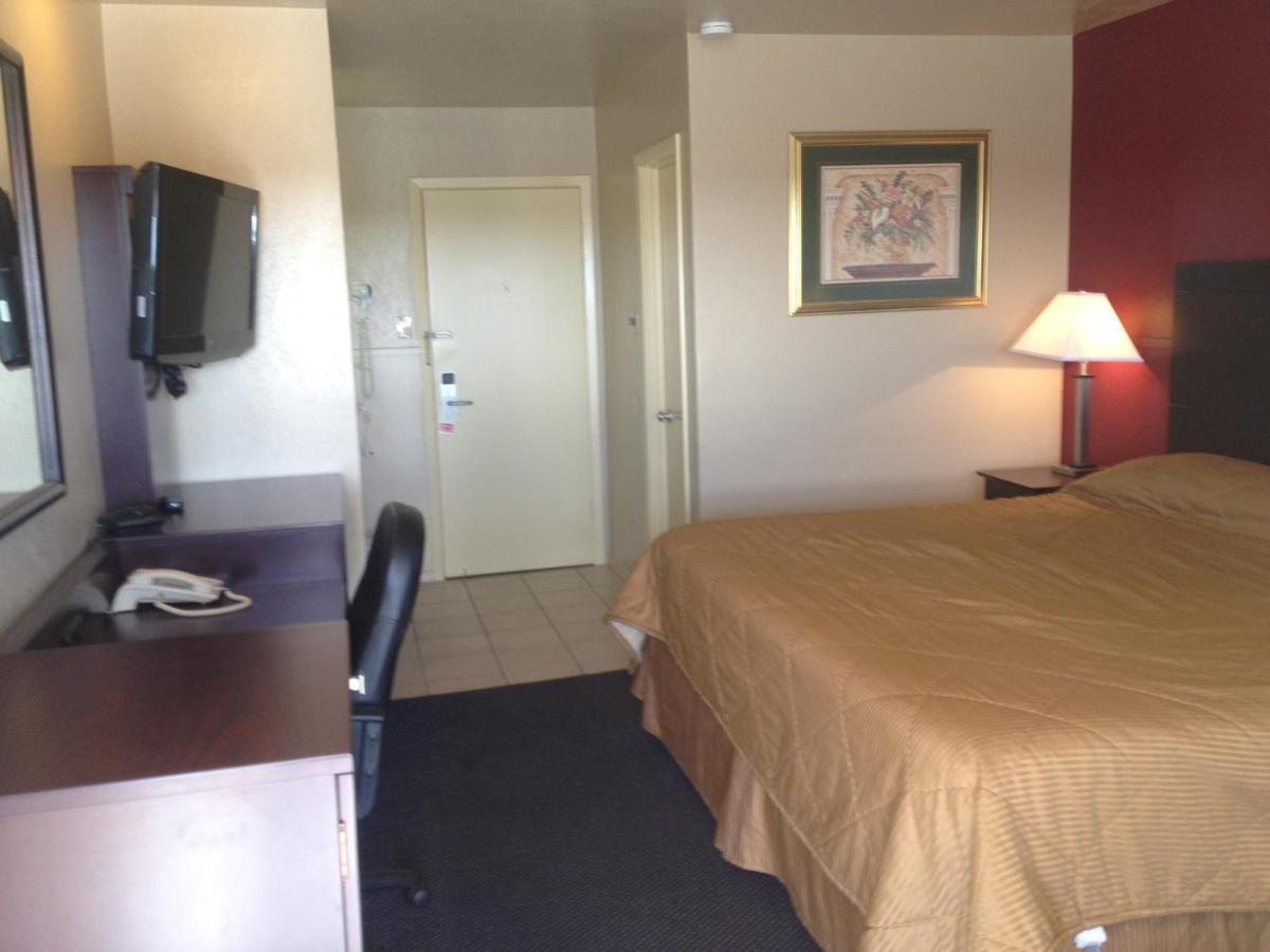Colonial Inn Monahans Tx Extérieur photo